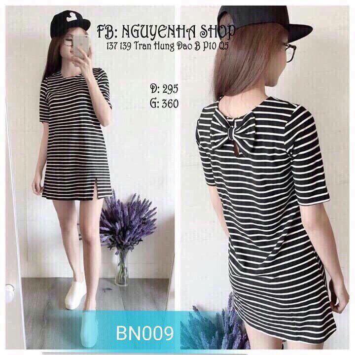 Váy kẻ nơ sau Giá bán: 70.000đ