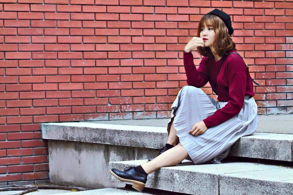 Chân váy midi xếp li Giá bán: 165.000đ