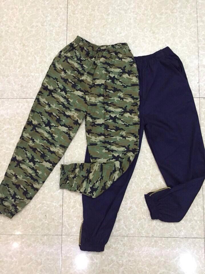 Quần kaki khoá ống Giá bán: 130.000đ