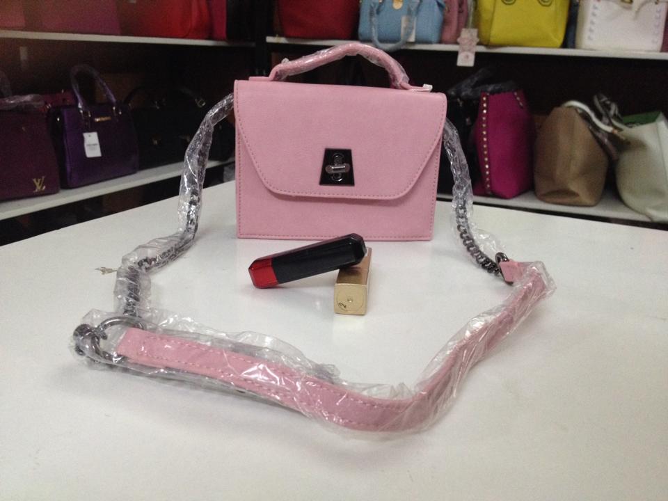 Túi da vân de hồng phấn Giá bán: 150.000đ