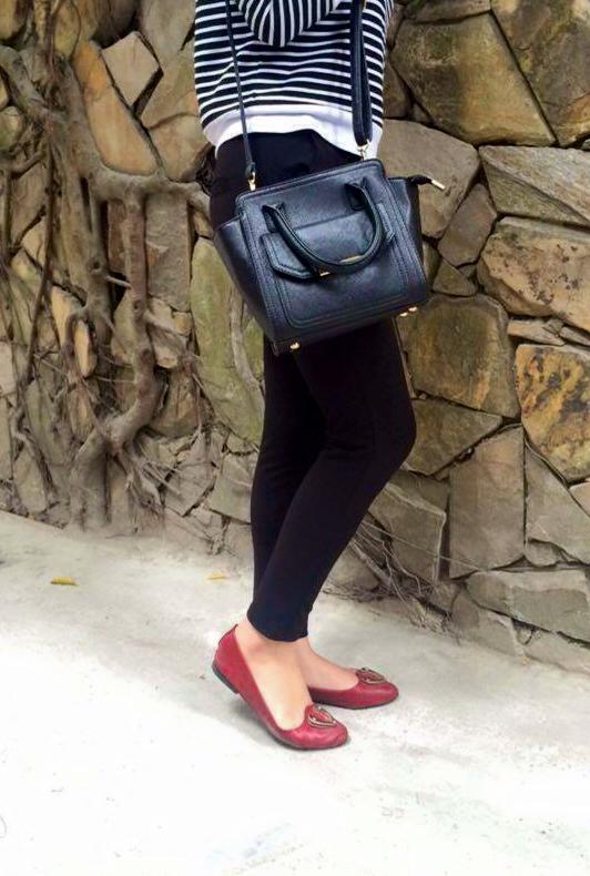 Túi dáng Hến Celine da xước Giá bán: 180.000đ