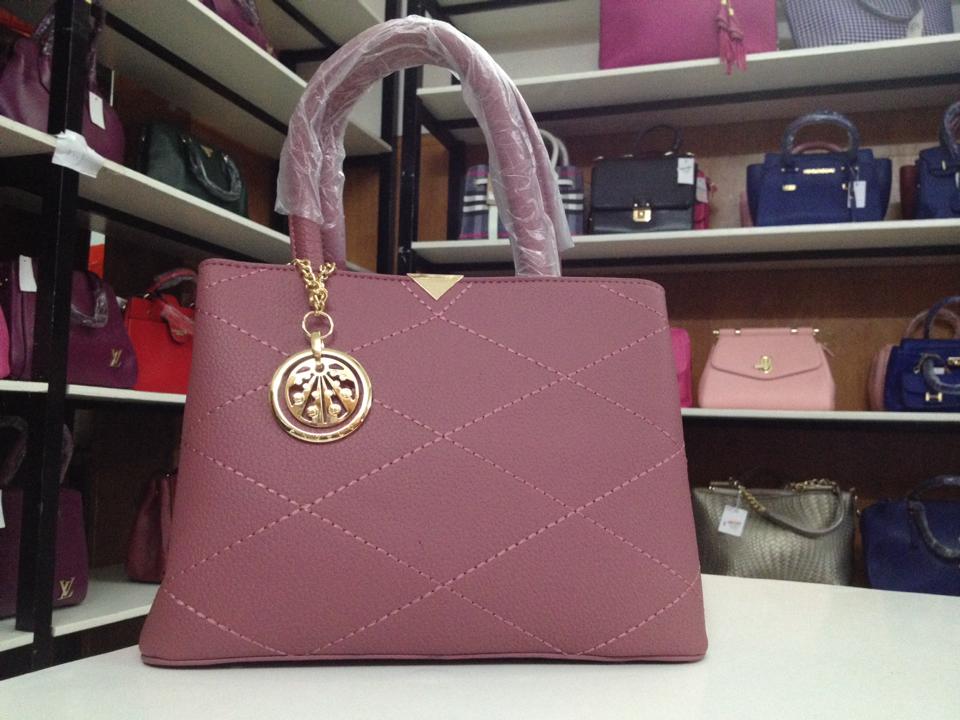 Túi nẹp trần Giá bán: 320.000đ