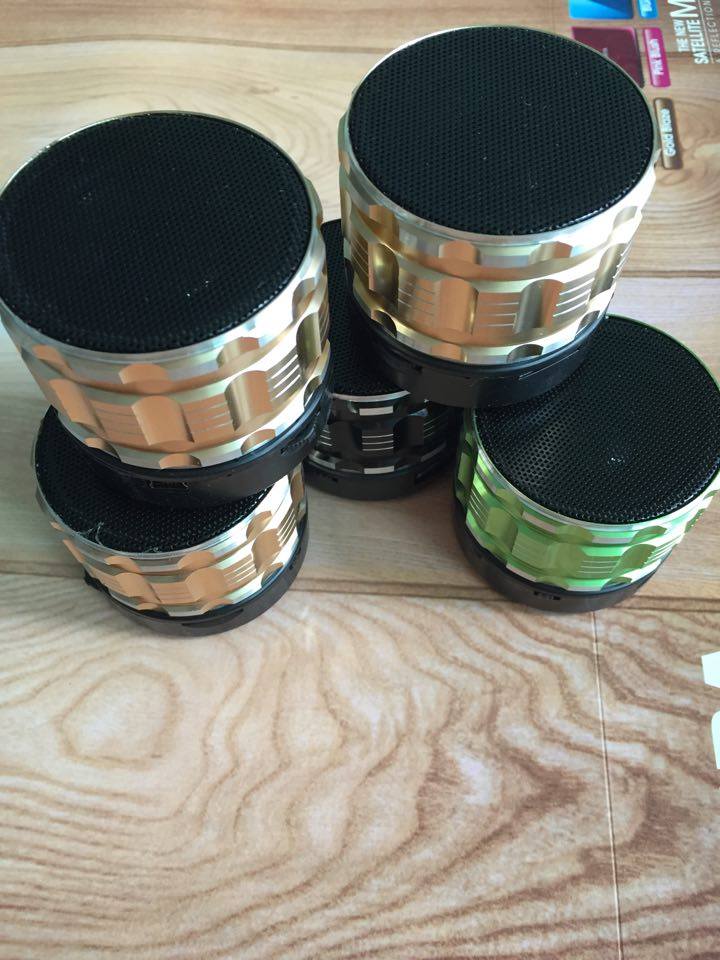 Loa Bluetooth S13 Giá bán: 135.000đ