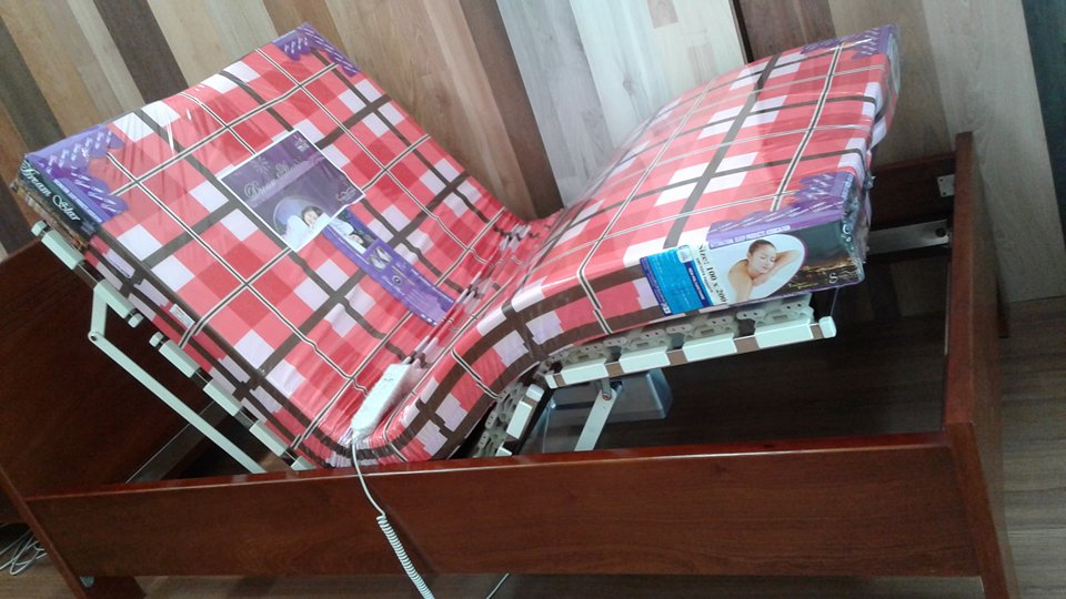 GIƯỜNG ĐIỆN NÂNG HẠ TỰ ĐỘNG  Giá bán: 0đ