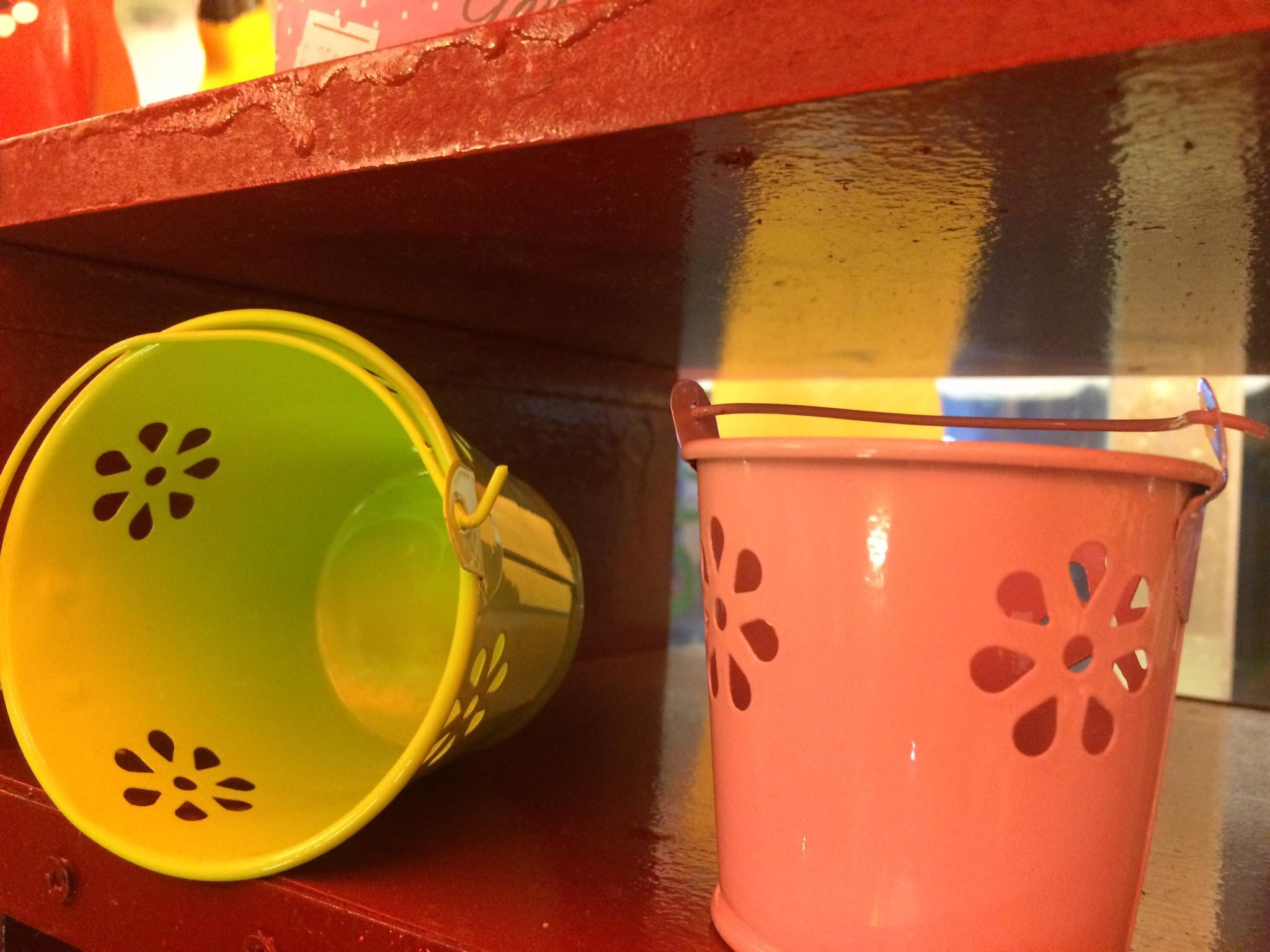 Xô hoa bộ 2 cái Giá bán: 50.000đ