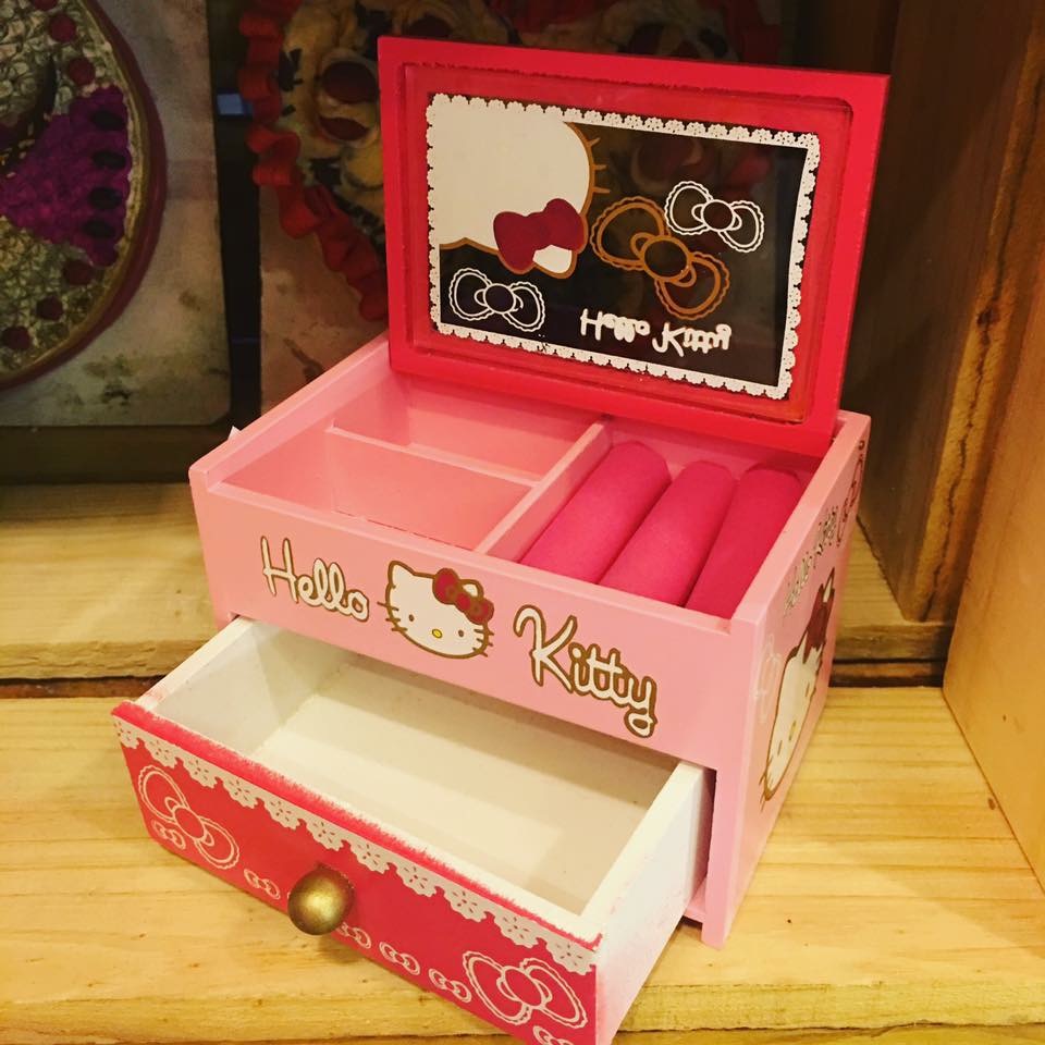 Hộp trang sức Hello Kitty Pink Giá bán: 180.000đ