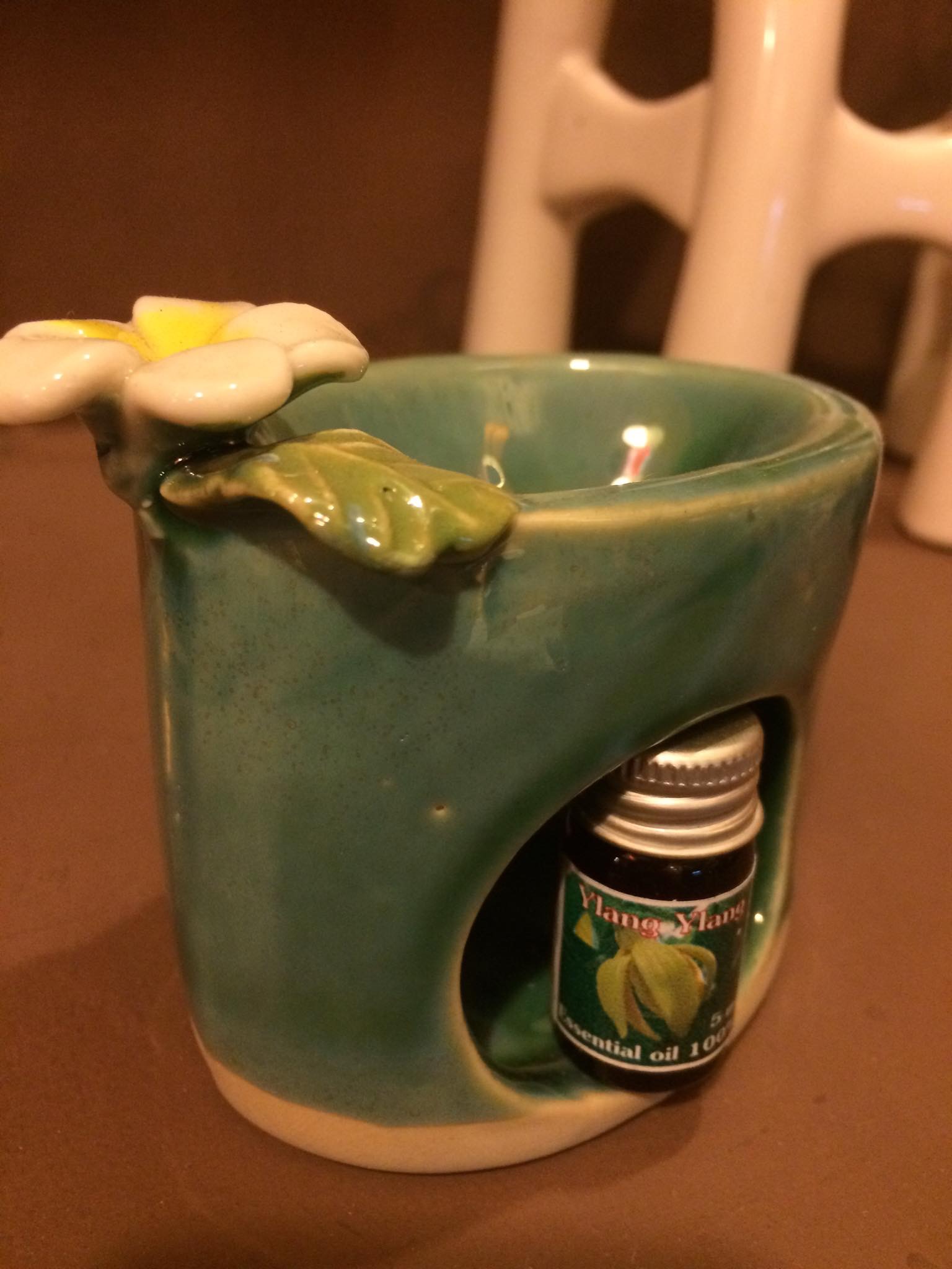 Đế đốt tinh dầu Giá bán: 95.000đ