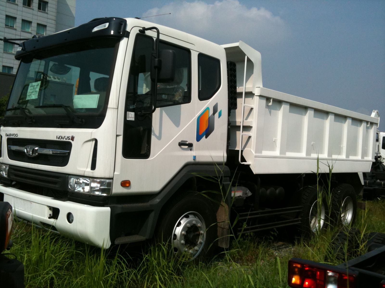 Xe Ben DaeWoo 15Tấn, 2 cầu, 1 dí Trả góp Giao Xe Toàn Quốc Giá bán: 1.900.000.000đ