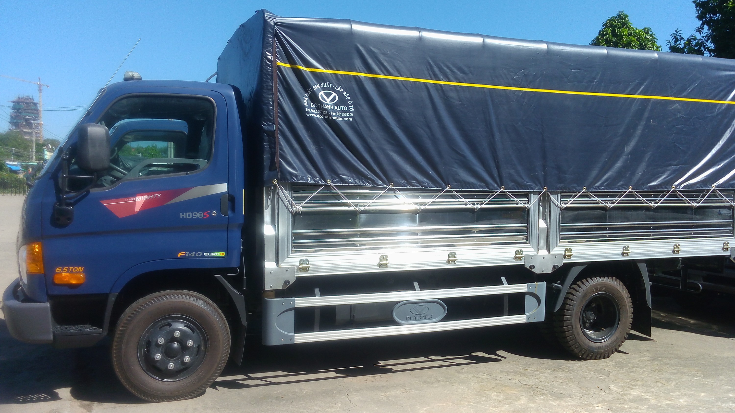 Xe Tải Hyundai HD98S Thùng Kín Thùng Mui Bạt trả góp Giao Xe Toàn Quốc Giá bán: 615.000.000đ