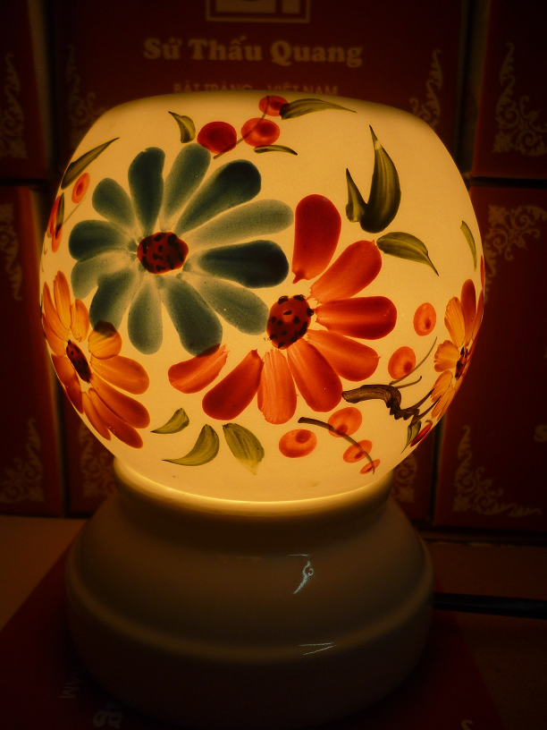 Đèn xông tinh dầu A34 Giá bán: 180.000đ