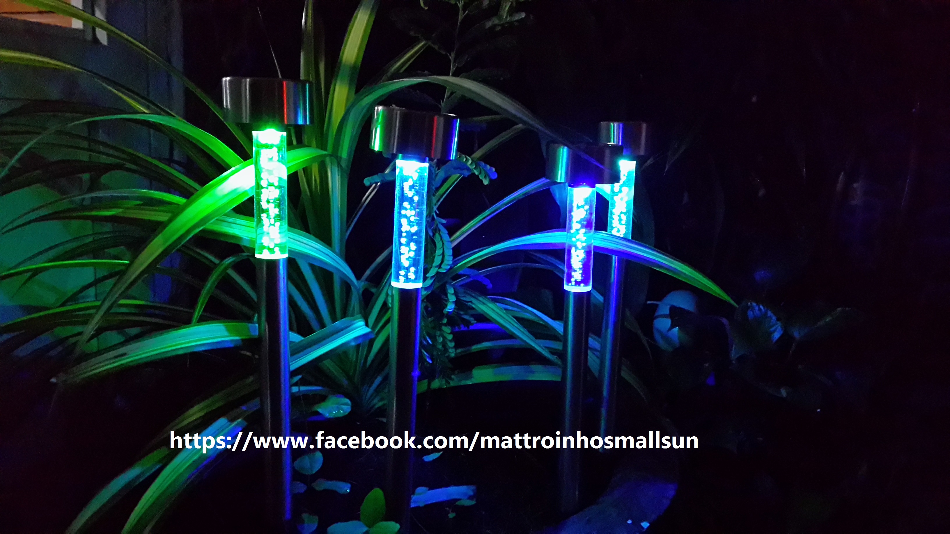 Đèn trang trí sân vườn năng lượng mặt trời L1 Giá bán: 89.000đ