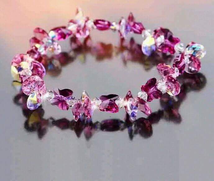 LT008 - Lắc tay pha lê bướm tím LT008 - Lắc tay pha lê bướm tím Giá bán: 309.000đ