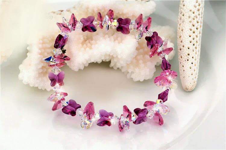 LT008 - Lắc tay pha lê bướm tím LT008 - Lắc tay pha lê bướm tím Giá bán: 309.000đ