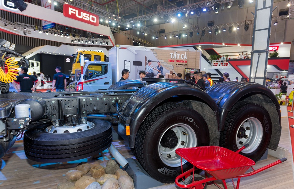 Bán đầu kéo Fuso FZ 49 tấn nhập khẩu giá siêu rẻ Giá bán: 1.300.000.000đ