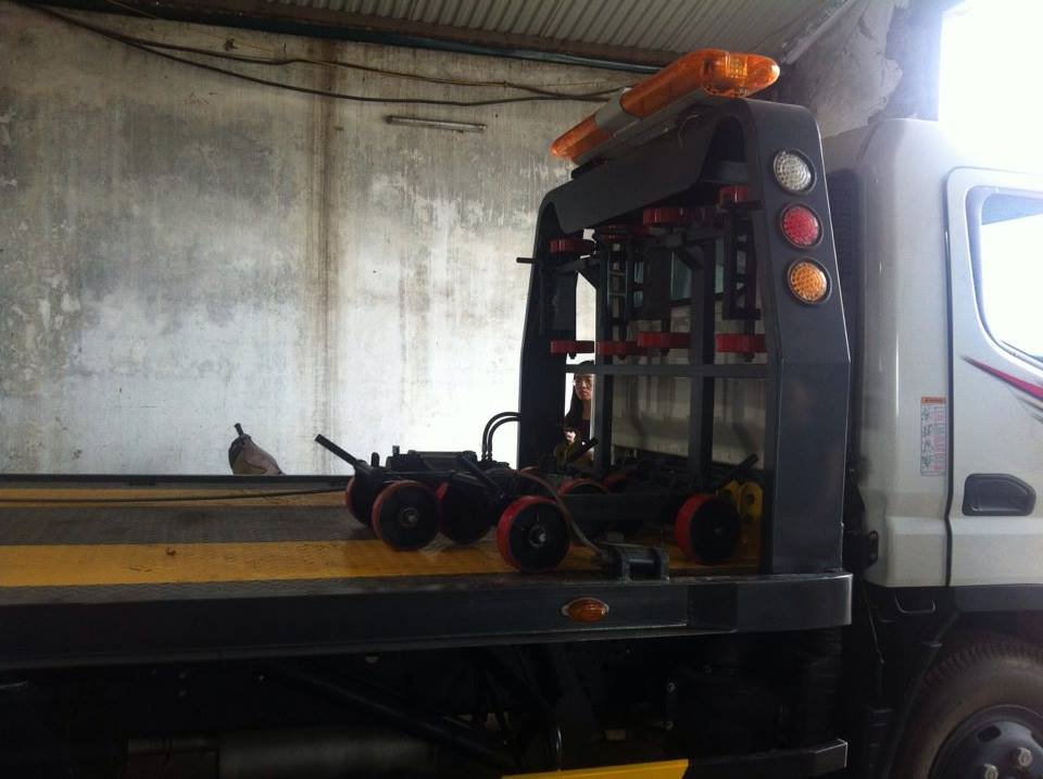 XE MITSUBISHI FUSO 5 TẤN CỨU HỘ SÀN TRƯỢT Giá bán: 890.000.000đ