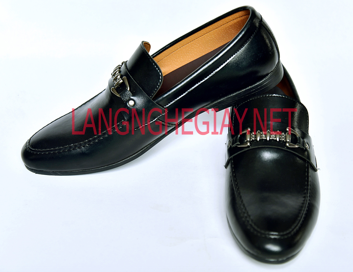 Mua giầy online ở đâu giá rẻ Giá bán: 185.000đ