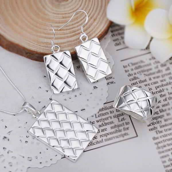 dây chuyền bạc 925    page: Shop Bạc KGG Giá bán: 200.000đ