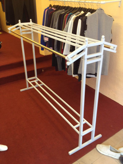 Giàn giá kệ treo quần áo đôi 1,5m Giàn giá kệ treo quần áo đôi 1,5m Giá bán: 600.000đ