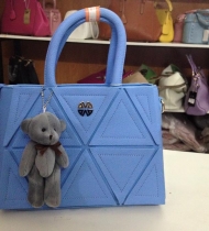 Mẫu túi trần mặt da sần