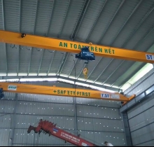 Cầu Trục - Cổng Trục