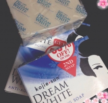 Xà phòng trắng da Kojie san 