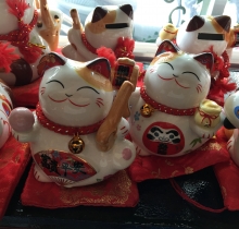 Mèo May Mắn Maneki Neko
