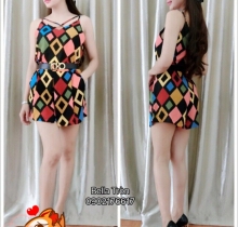   Jum hoa dây chéo ngực