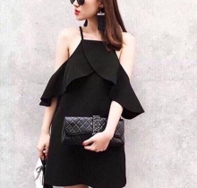 Đầm suông yếm cánh tiên rớt vai