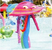 Thiết bị vui chơi ở bể bơi